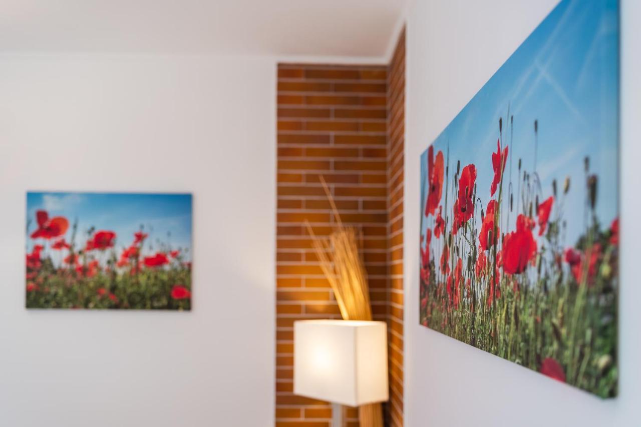 Sara-Lux Apartman Nyarliget Zewnętrze zdjęcie